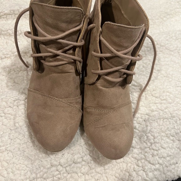 Wet Seal booties - Picture 2 of 5